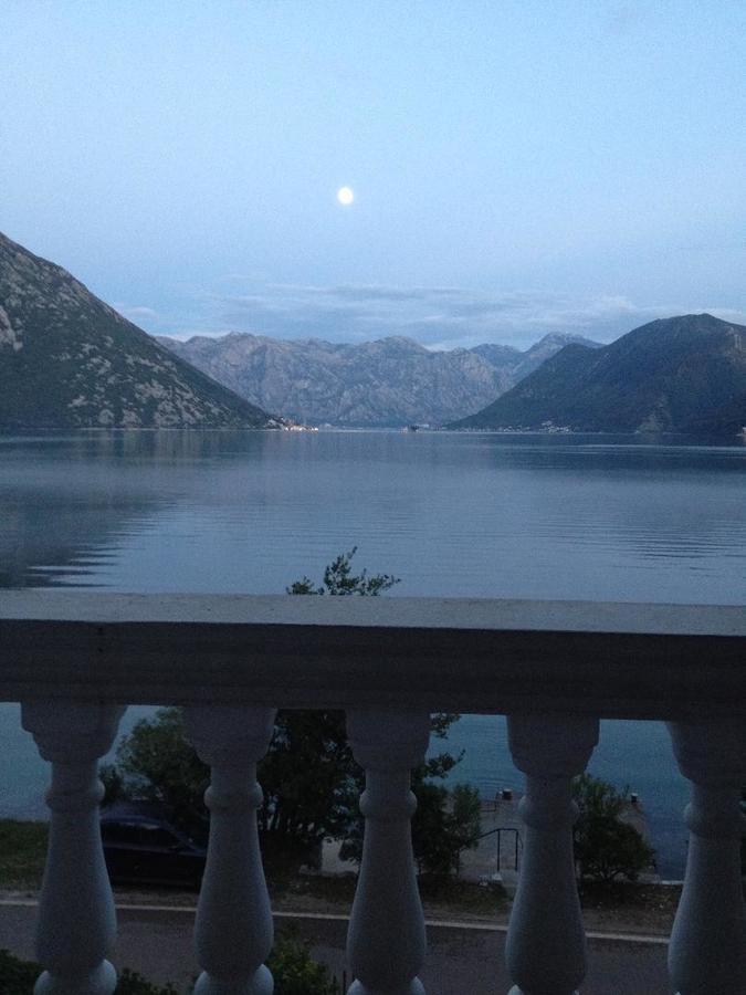 Apartments Villa Radonic Donji Morinj Εξωτερικό φωτογραφία